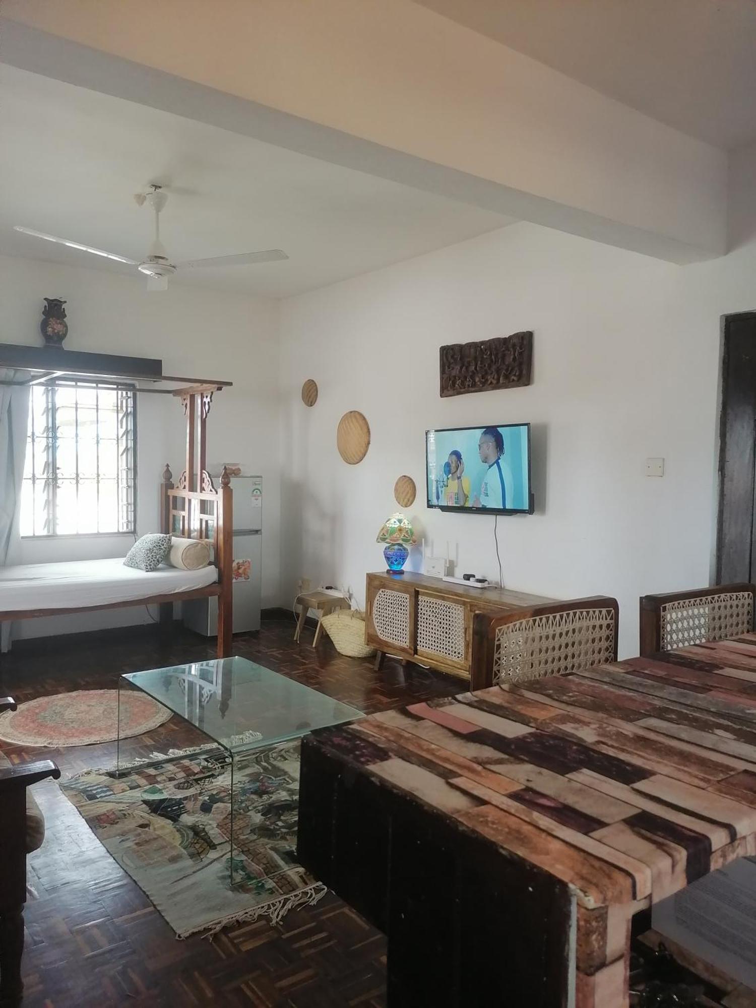 Mavericks Convenient Cozy Loft In Diani'S Cbd Ukunda Eksteriør bilde
